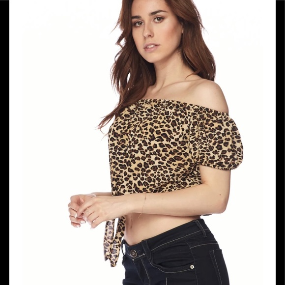 Leopard Print Off Shoulder Front Tie Cropped Top - Picture 2 of 5